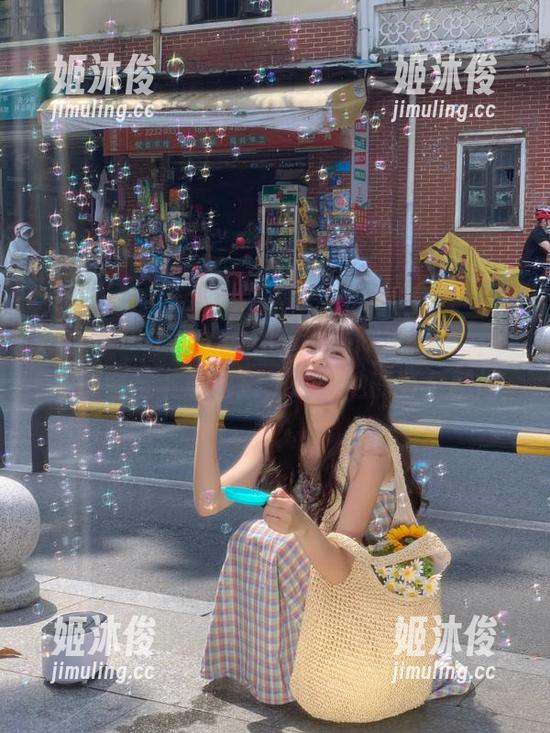Tiny Asa 走进“Tiny Asa玛丽”的视觉盛宴:获取原图与下载链接,珍藏她的每个瞬间